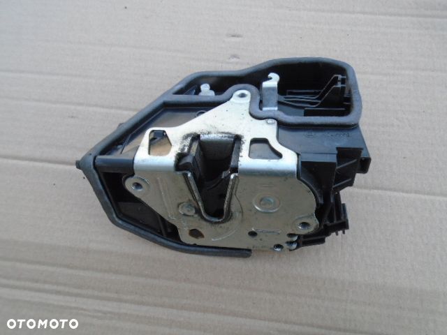 zamek drzwi lewy przód bmw e90 e91 e81 e87 e88 - 1