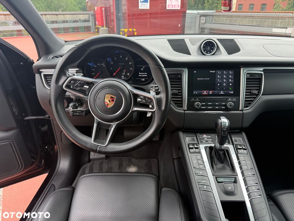 Porsche Macan - 9