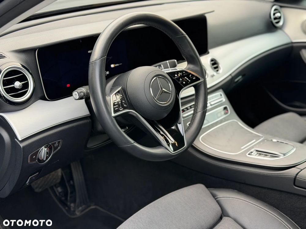 Mercedes-Benz Klasa E - 15