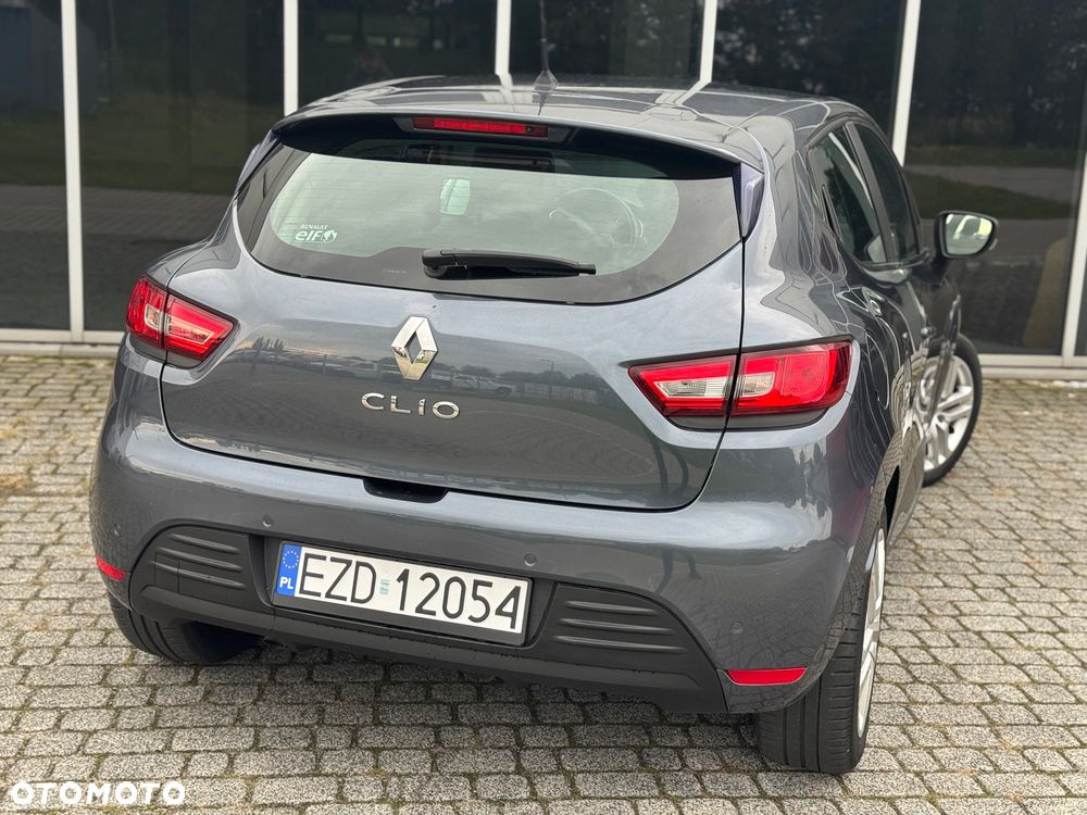 Renault Clio - 26