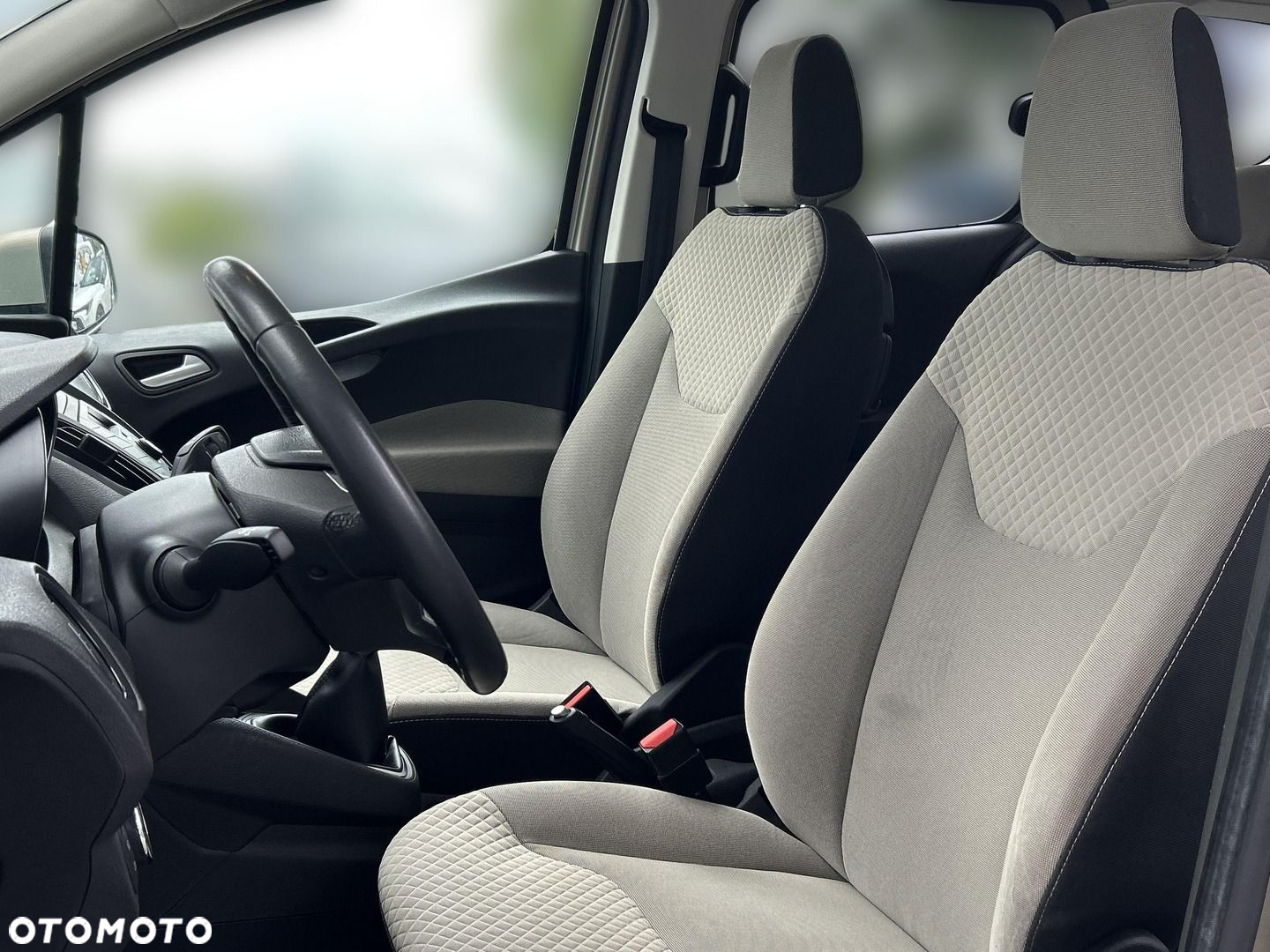Ford Courier - 9