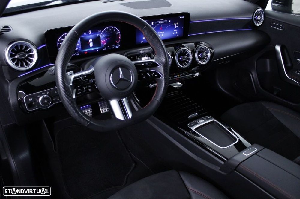 Mercedes-Benz A 200 Standard - 33