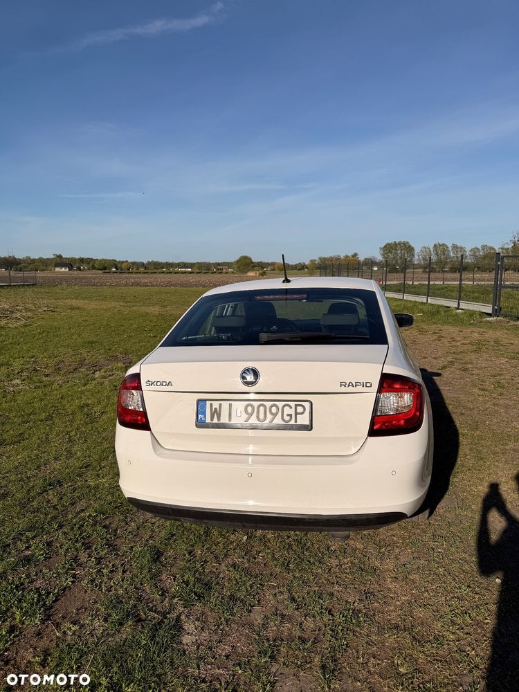 Skoda RAPID - 11
