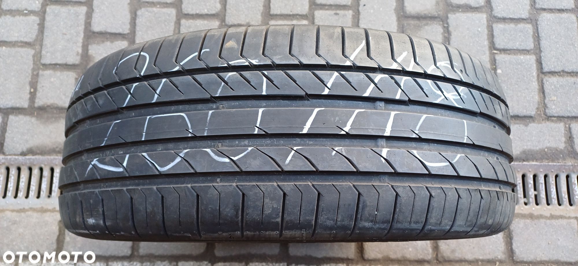 CONTINENTAL 235/50R18 97V , pojedyńcza opona letnia. - 1