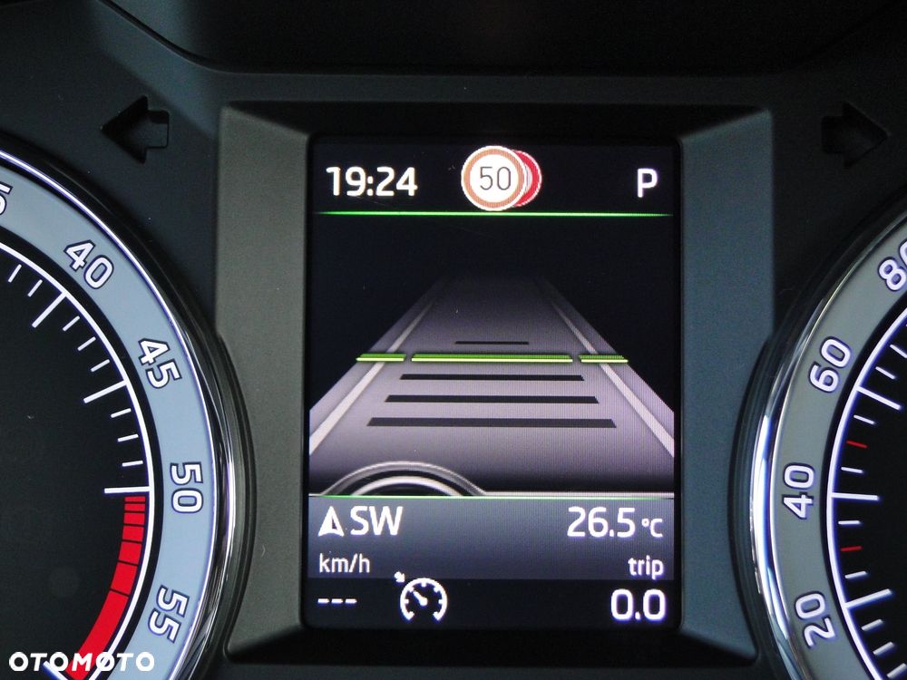Skoda Octavia 2.0 TDI DSG L&K - 31