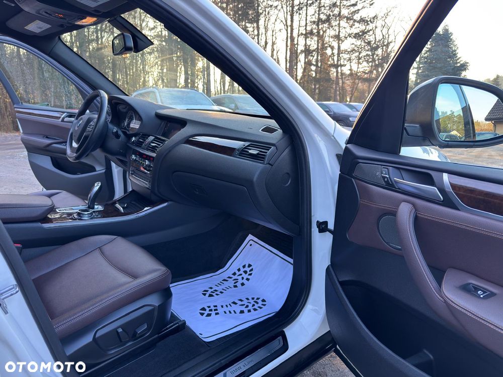 BMW X3 xDrive28i xLine - 17