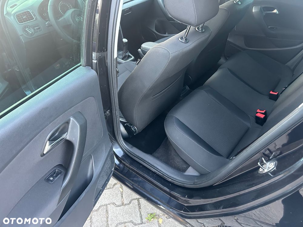 Volkswagen Polo - 12