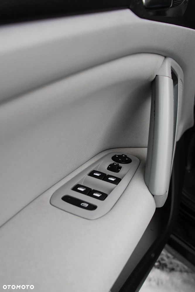 Peugeot 308 1.6 THP Active - 17