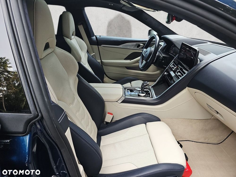 BMW Seria 8 - 14