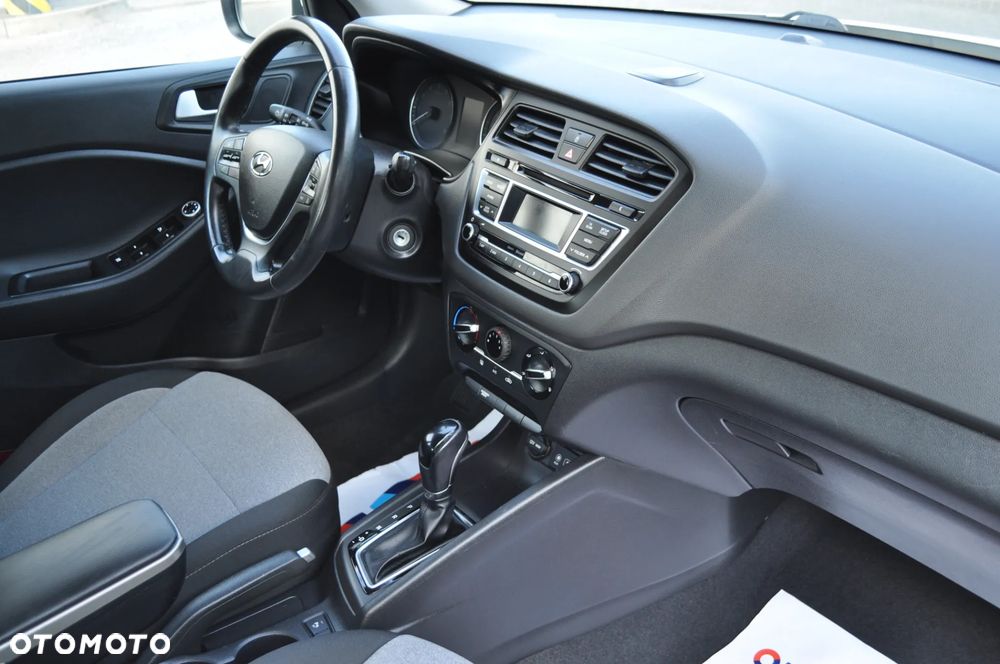 Hyundai i20 ver-1-2-style - 14