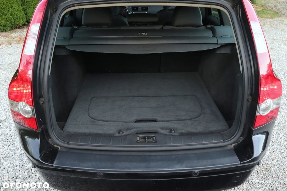Volvo V70 D5 Summum - 19