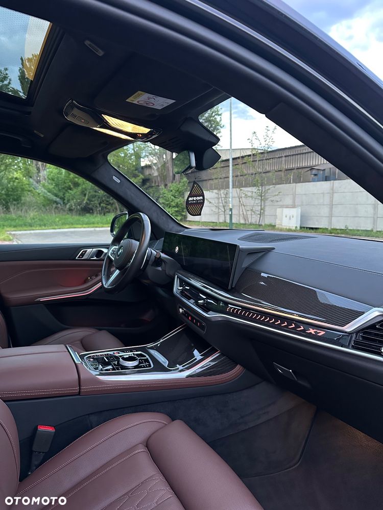 BMW X7 xDrive40i - 11