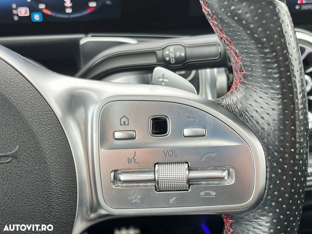 Mercedes-Benz GLB - 16