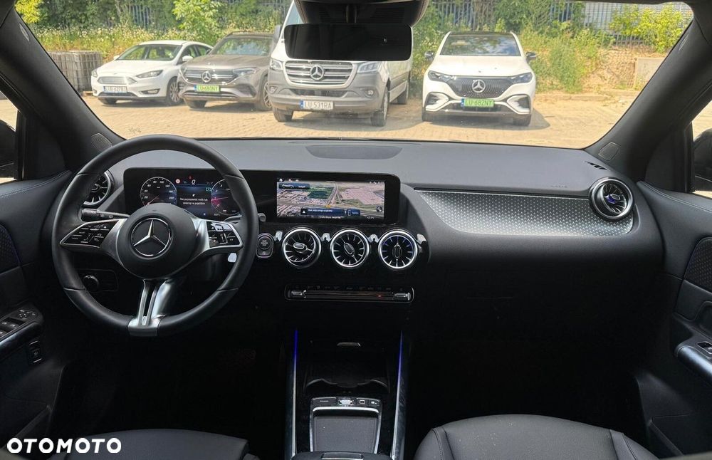 Mercedes-Benz GLA 200 Business Edition - 9