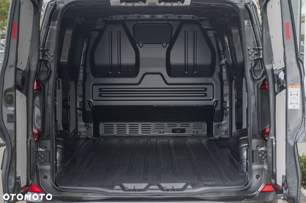 Volkswagen Transporter - 11