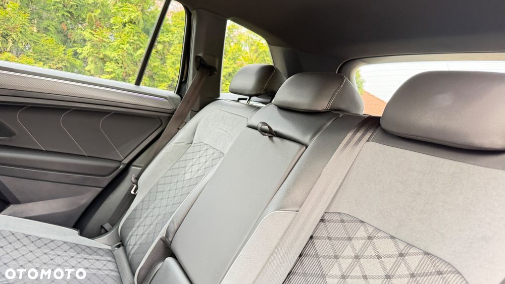 Volkswagen Tiguan 2.0 TDI SCR 4MotION DSG R-Line - 21