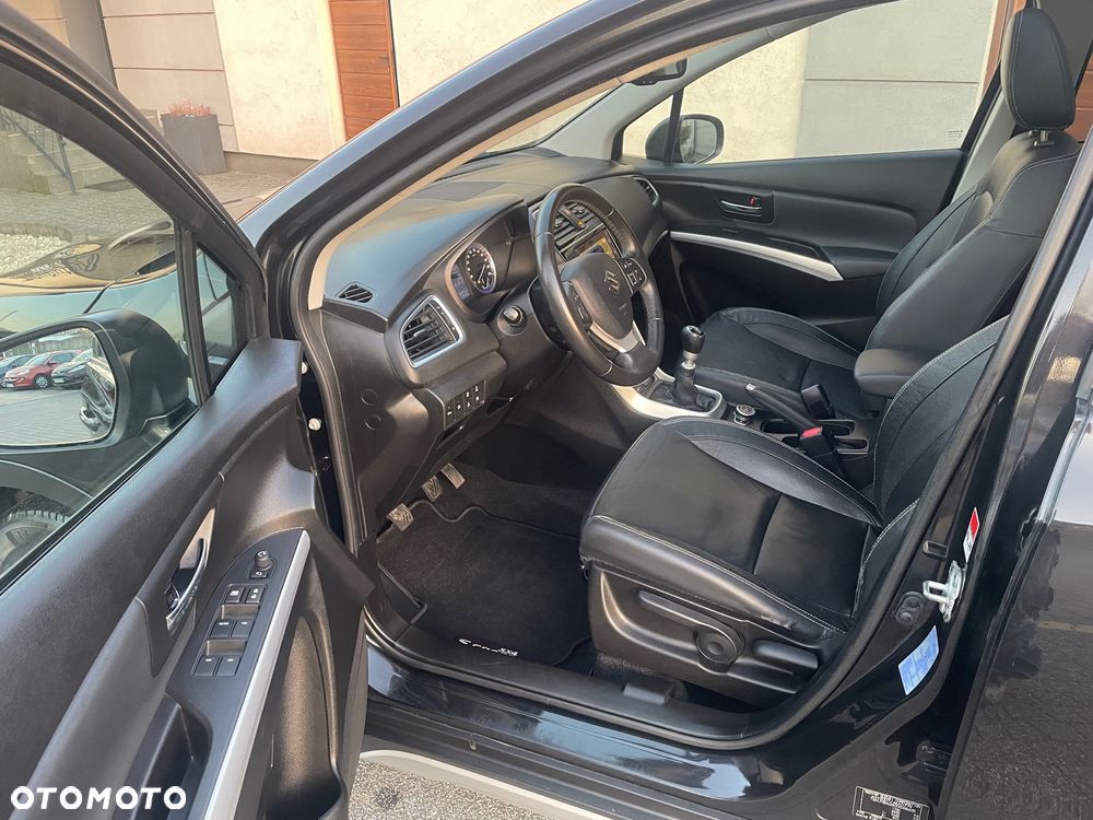 Suzuki SX4 S-Cross 1.4 Boosterjet Allgrip Comfort+ - 28