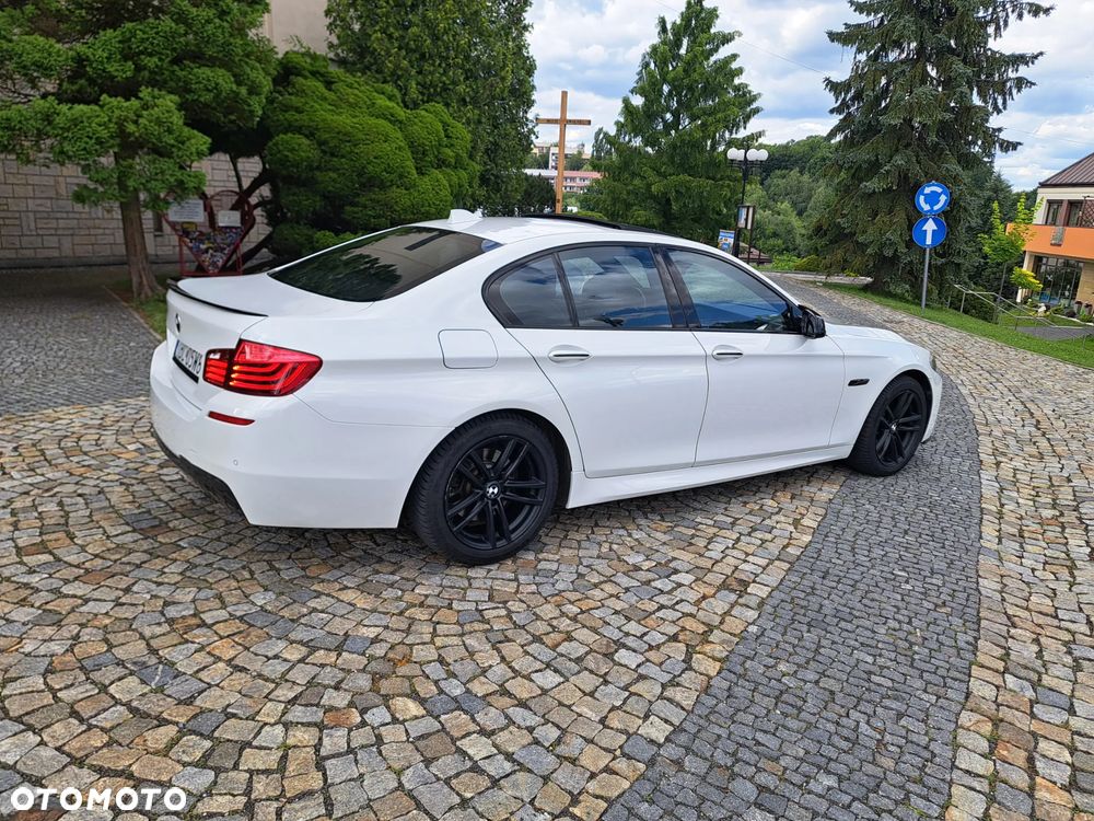 BMW Seria 5 528i xDrive - 36