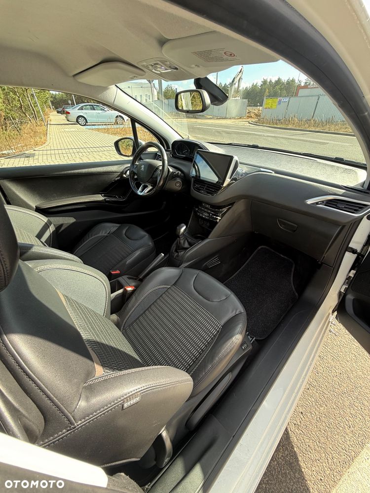 Peugeot 208 1.6 VTi Allure - 10