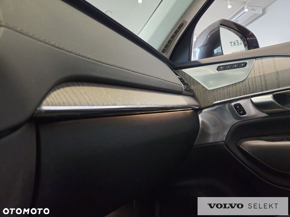 Volvo XC 90 - 37