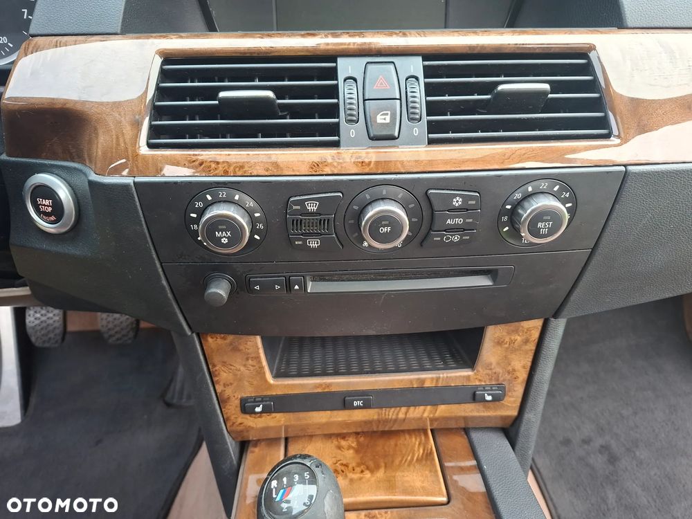 BMW Seria 5 530i - 29