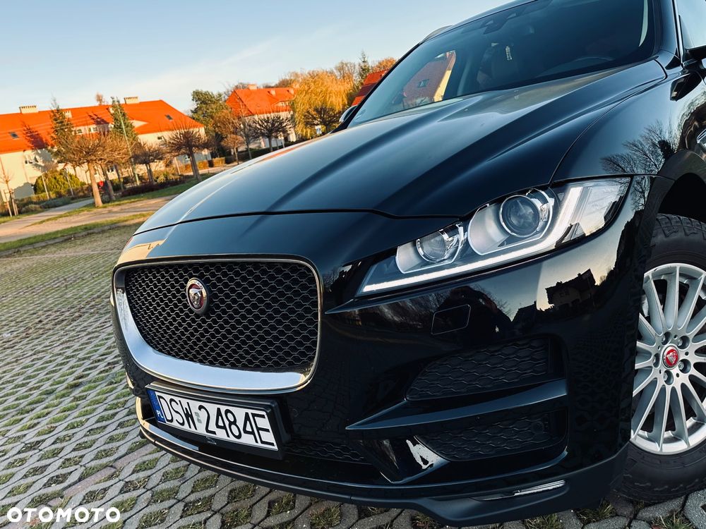 Jaguar F-Pace 2.0 i4D AWD Prestige - 12