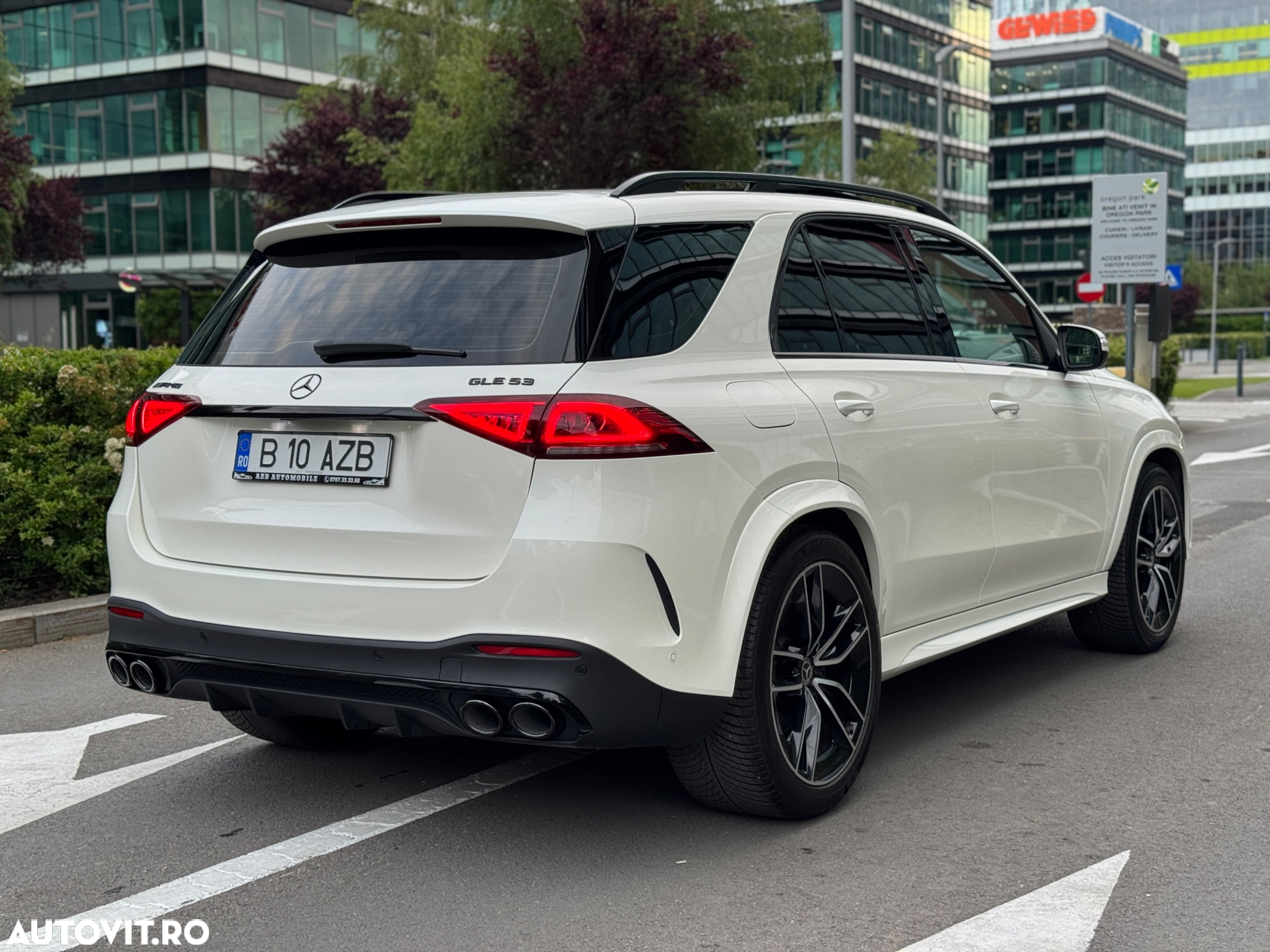 Mercedes-Benz GLE 450 AMG 4Matic 9G-TRONIC AMG Line - 35