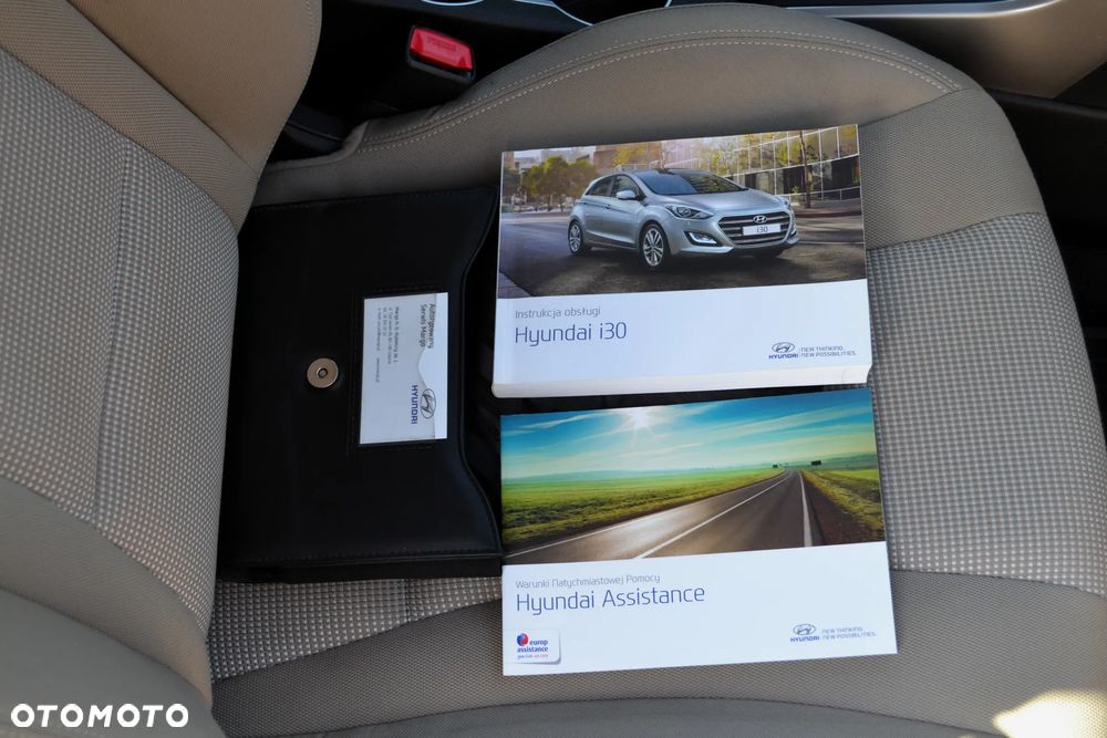 Hyundai i30 1.6 GDI BlueDrive Comfort - 38