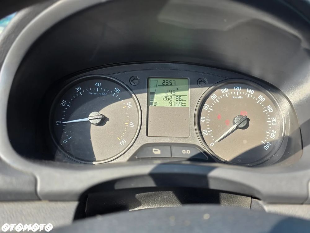 Skoda Fabia 1.2 12V Family Plus - 22