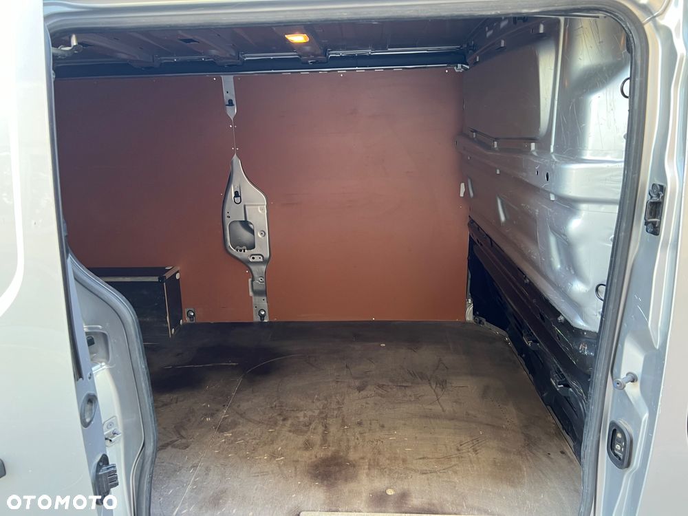 Renault Trafic L2H1 Long - 20