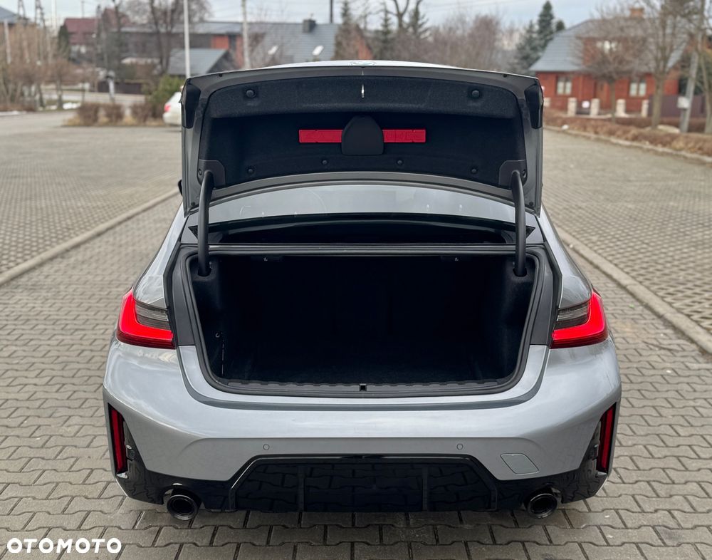 BMW Seria 3 320d xDrive M Sport sport - 13