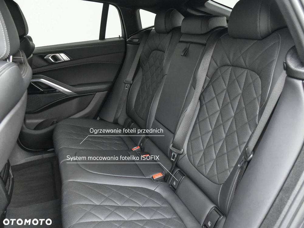 BMW X6 M50i - 23