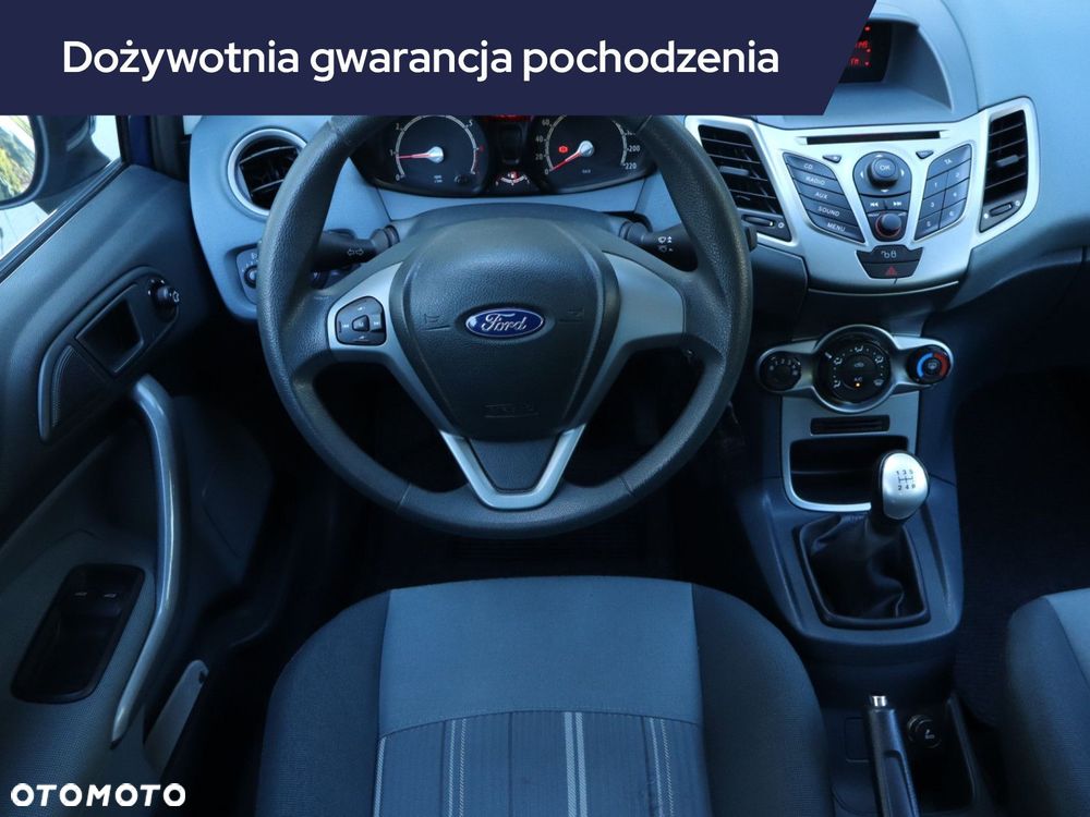 Ford Fiesta - 9