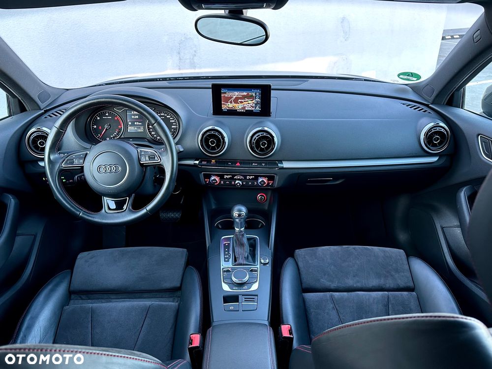 Audi A3 Sportback 2.0 TDI S tronic S line Sportpaket - 15