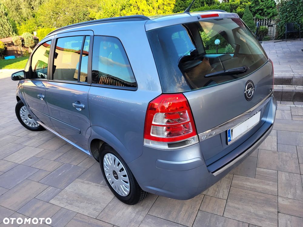 Opel Zafira - 4