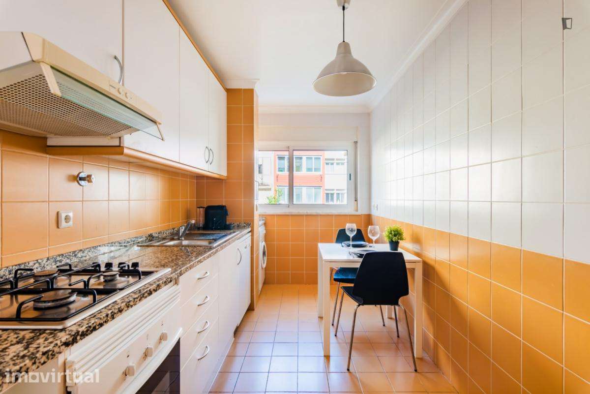 Apartamento com 1 quartos - localizado em Olaias Lisbon - Grande imagem: 2/51