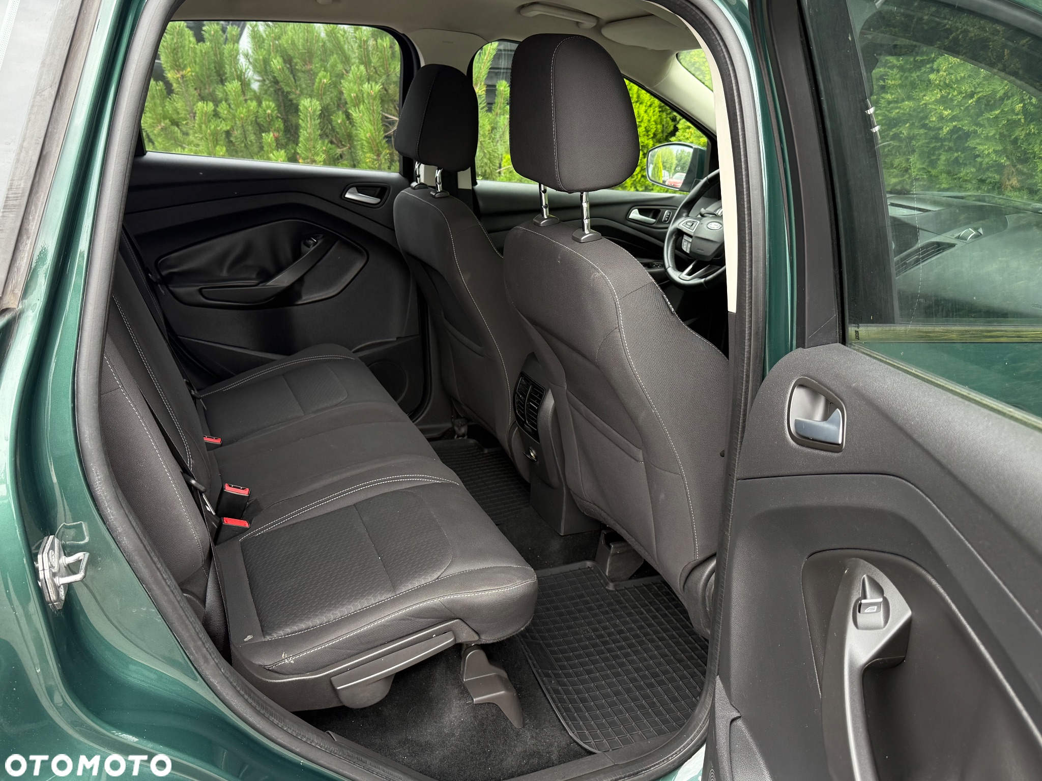 Ford Kuga - 12