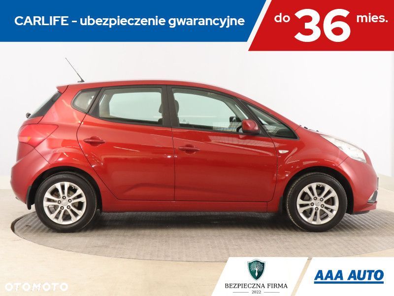 Kia Venga - 8