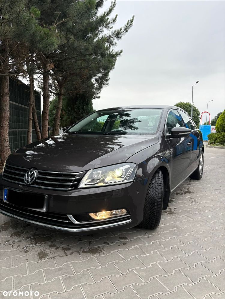 Volkswagen Passat 1.8 TSI Highline - 1