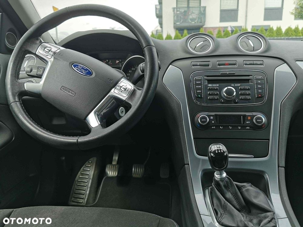 Ford Mondeo 2.0 T Trend - 11