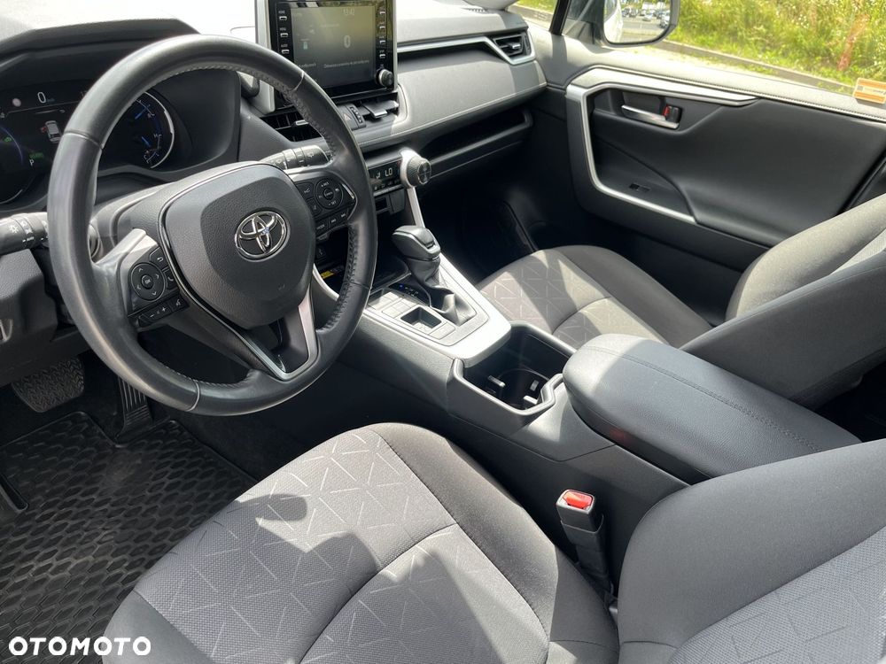 Toyota RAV4 - 10