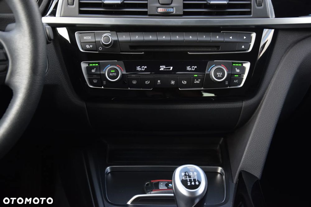 BMW Seria 3 320i Touring Sport Line - 20