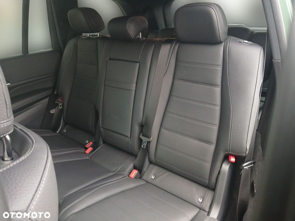 Mercedes-Benz GLS - 27