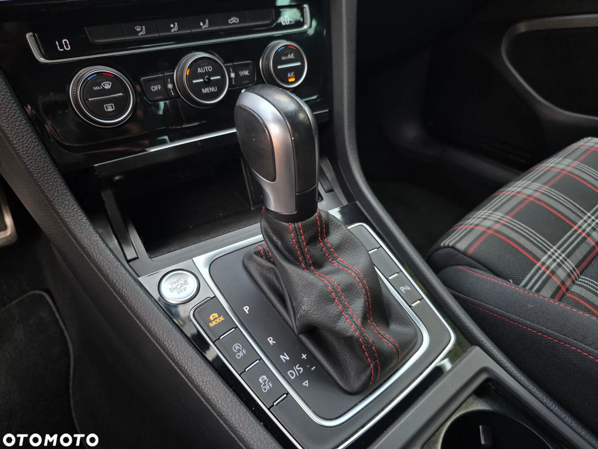 Volkswagen Golf VII 2.0 TSI BMT GTI Performance DSG - 29