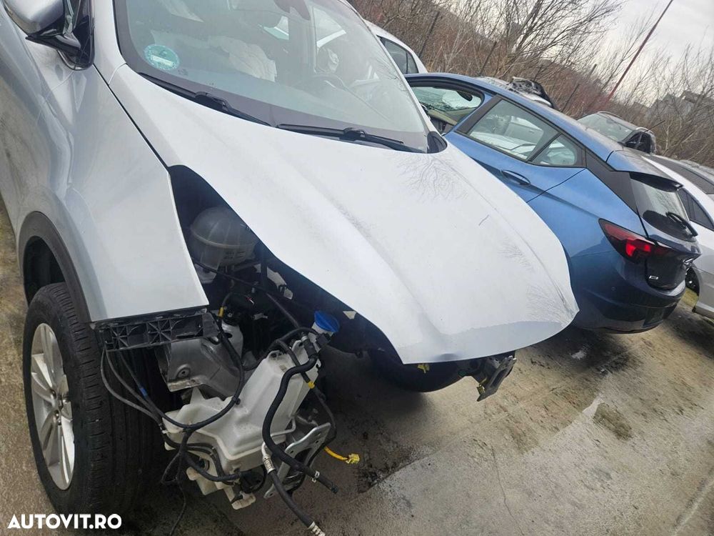 Capota motor Kia Sportage 2017 ( cu defect ) - 2