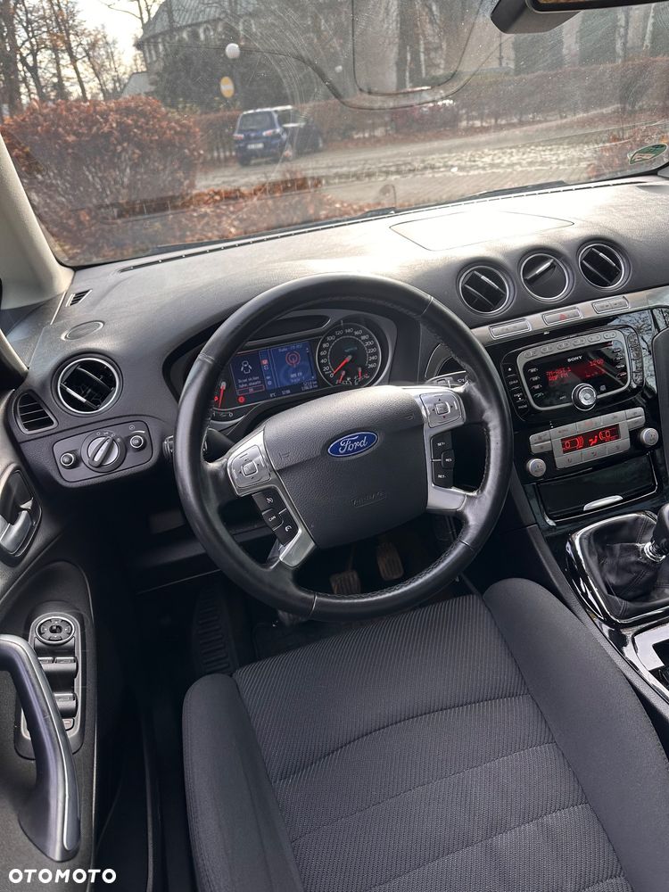 Ford S-Max 2.0 TDCi DPF Titanium - 23