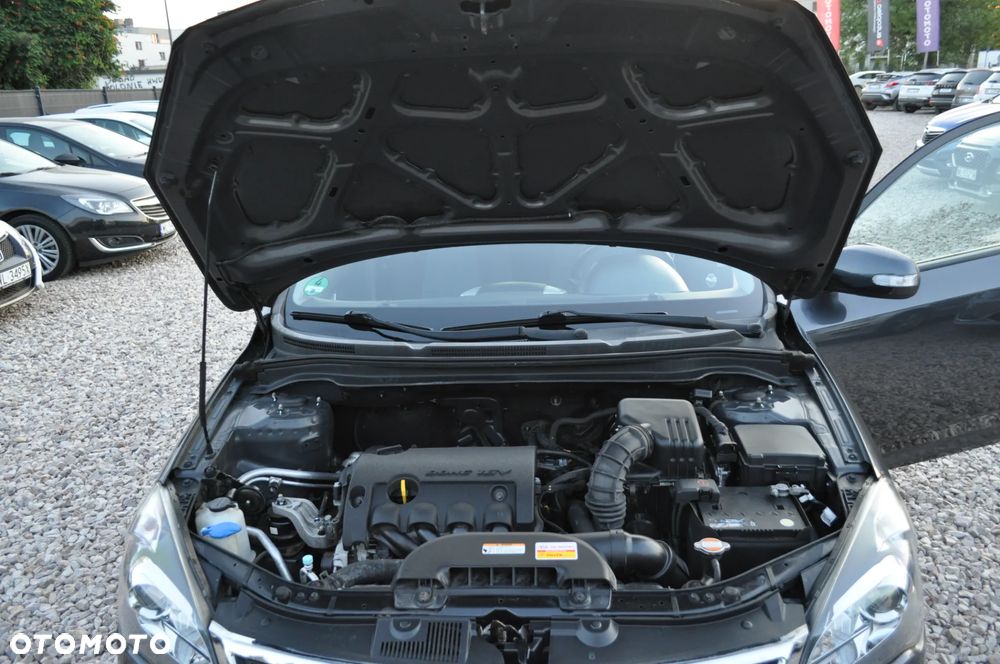 Kia Ceed 1.6 CVVT Spirit - 23