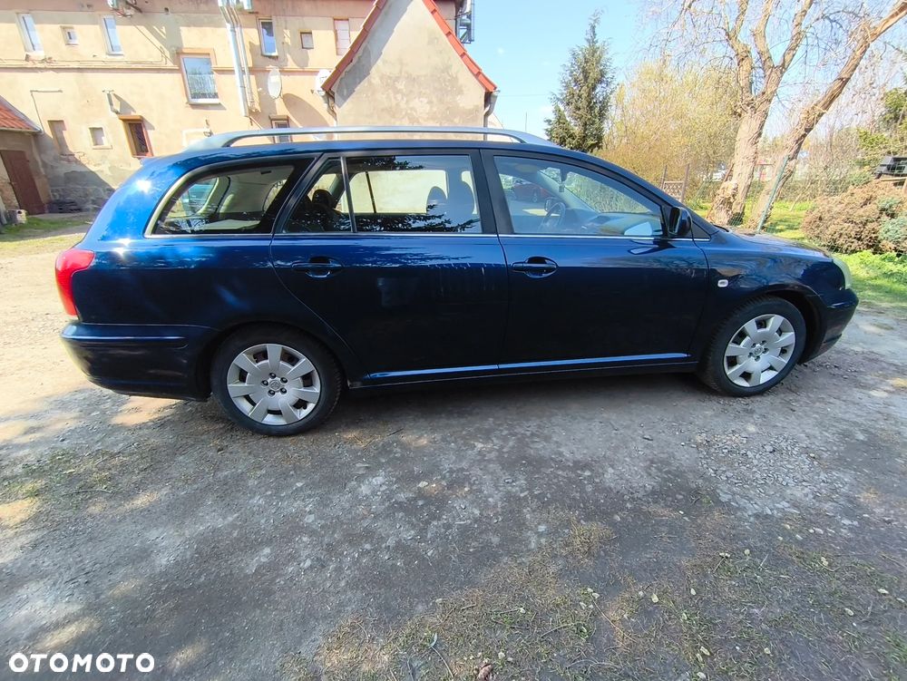 Toyota Avensis 1.8 VVT-i Sol - 6