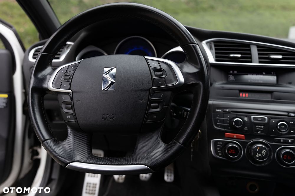 Citroën DS4 1.6 HDi SoChic - 5