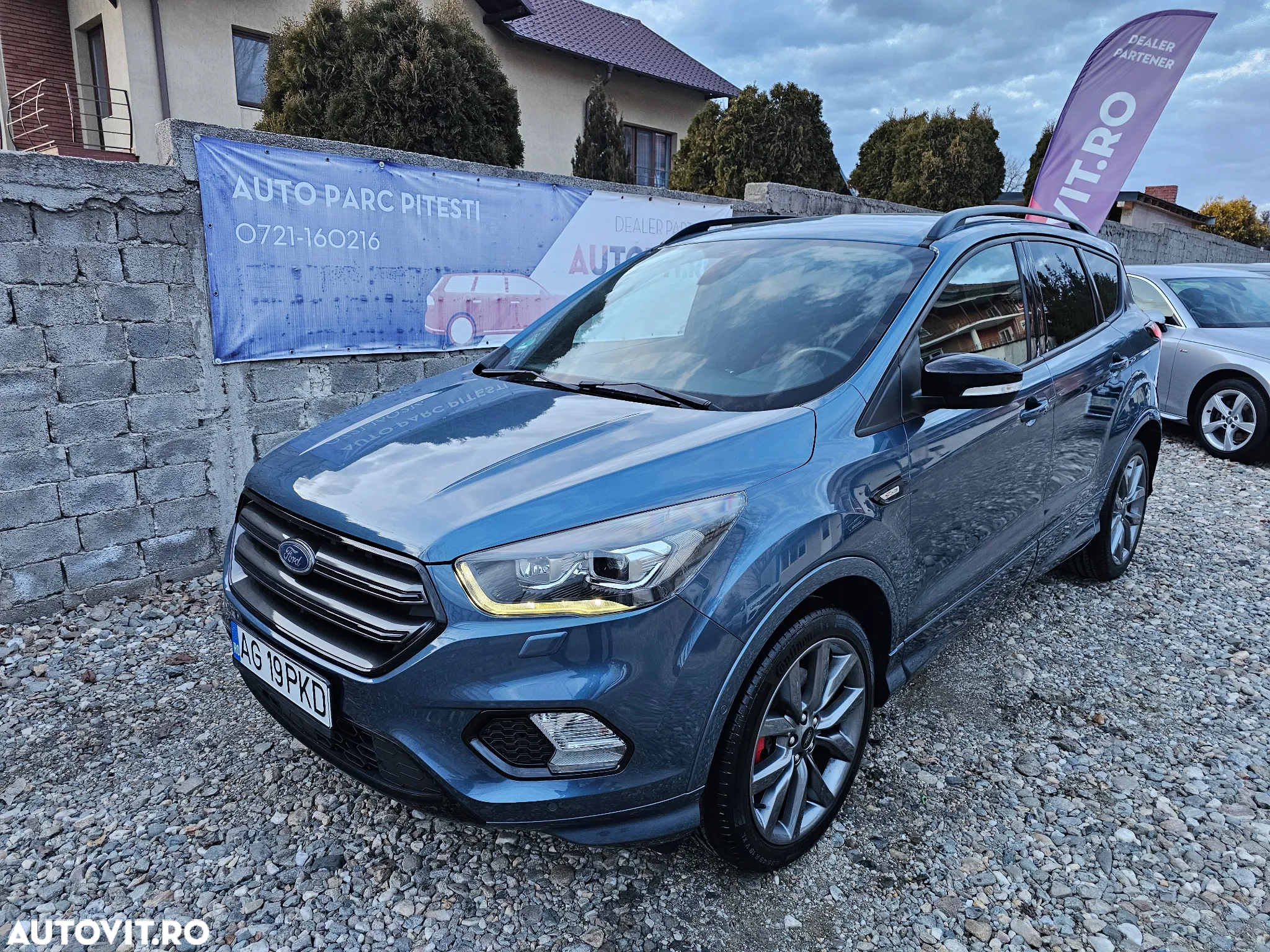 Ford Kuga - 13